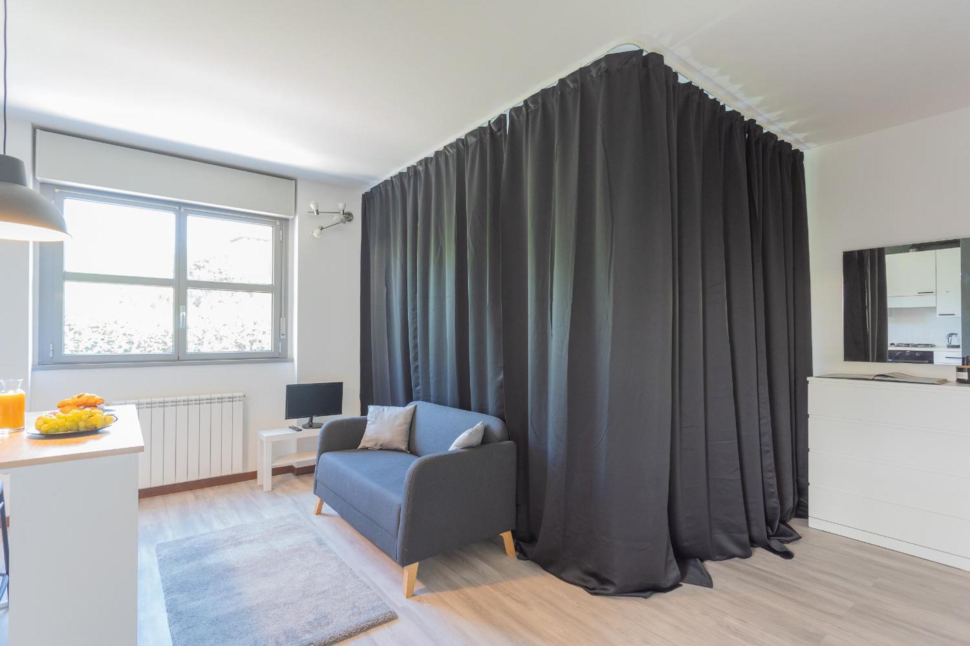 Black Loft Como By Rent All Como Buitenkant foto