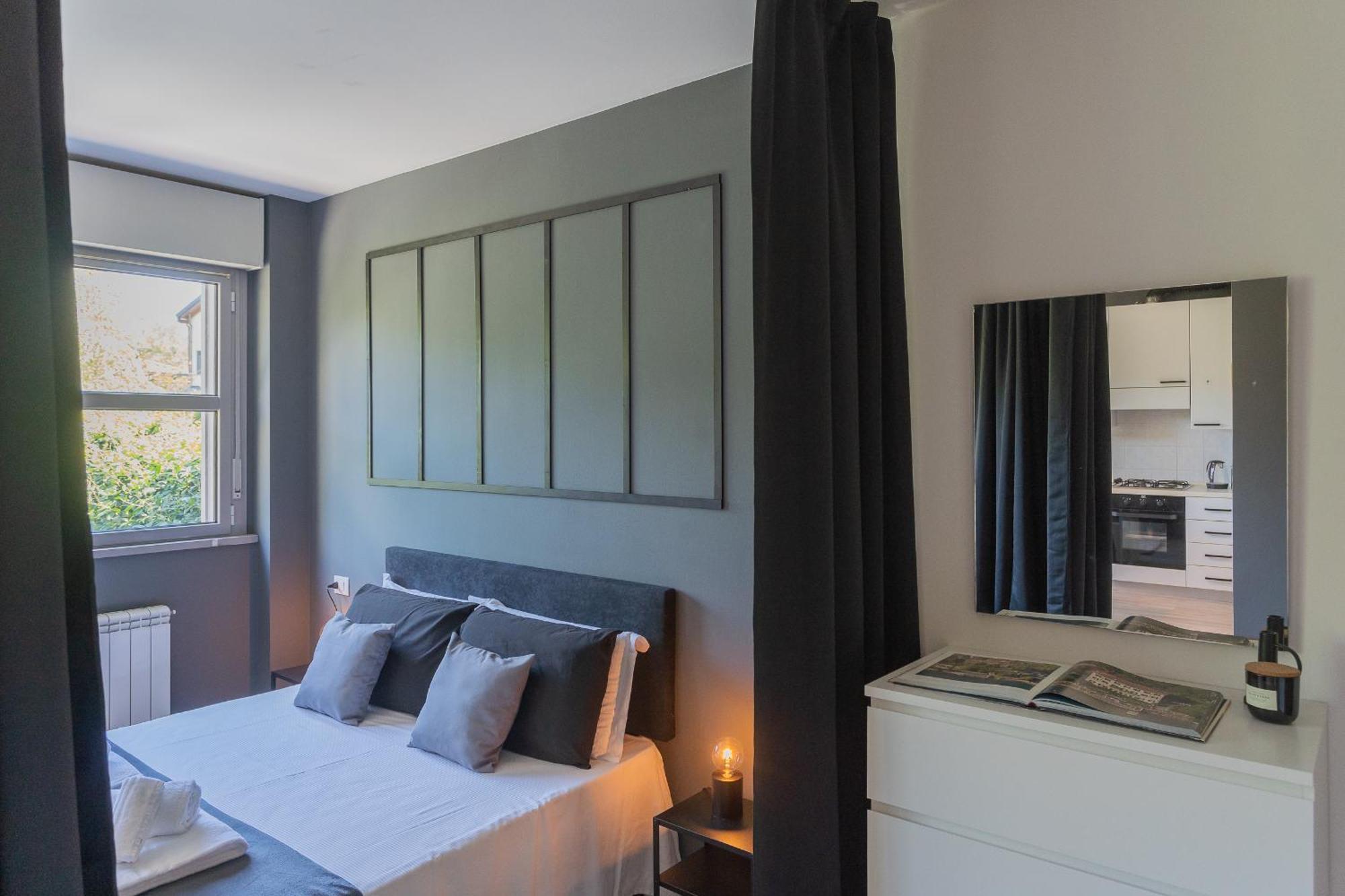 Black Loft Como By Rent All Como Buitenkant foto