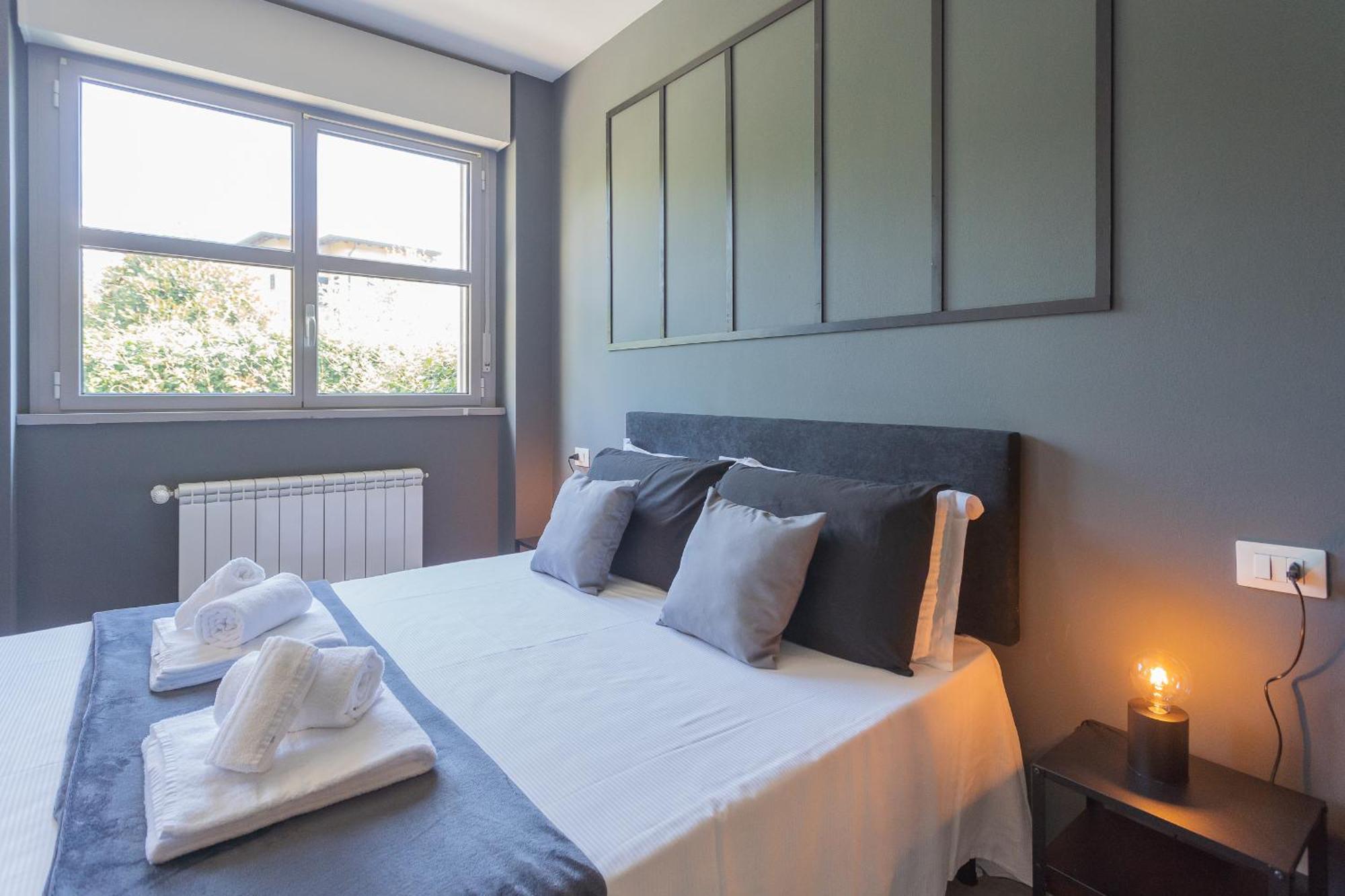 Black Loft Como By Rent All Como Buitenkant foto